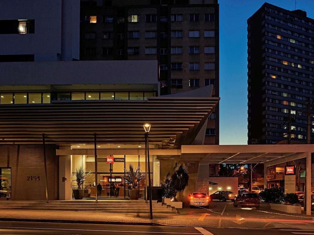 Hotel Ibis Curitiba Shopping Esterno foto