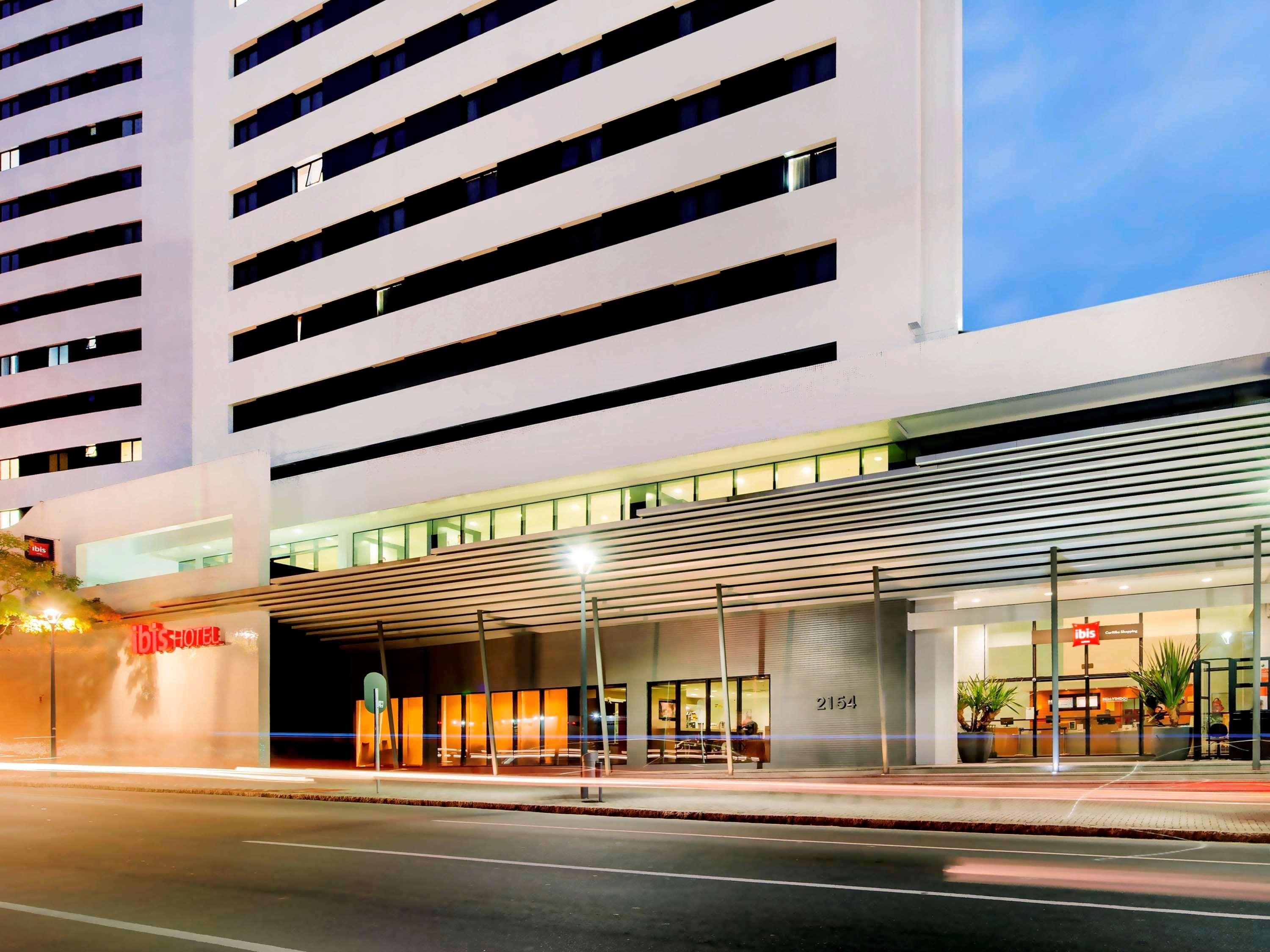 Hotel Ibis Curitiba Shopping Esterno foto