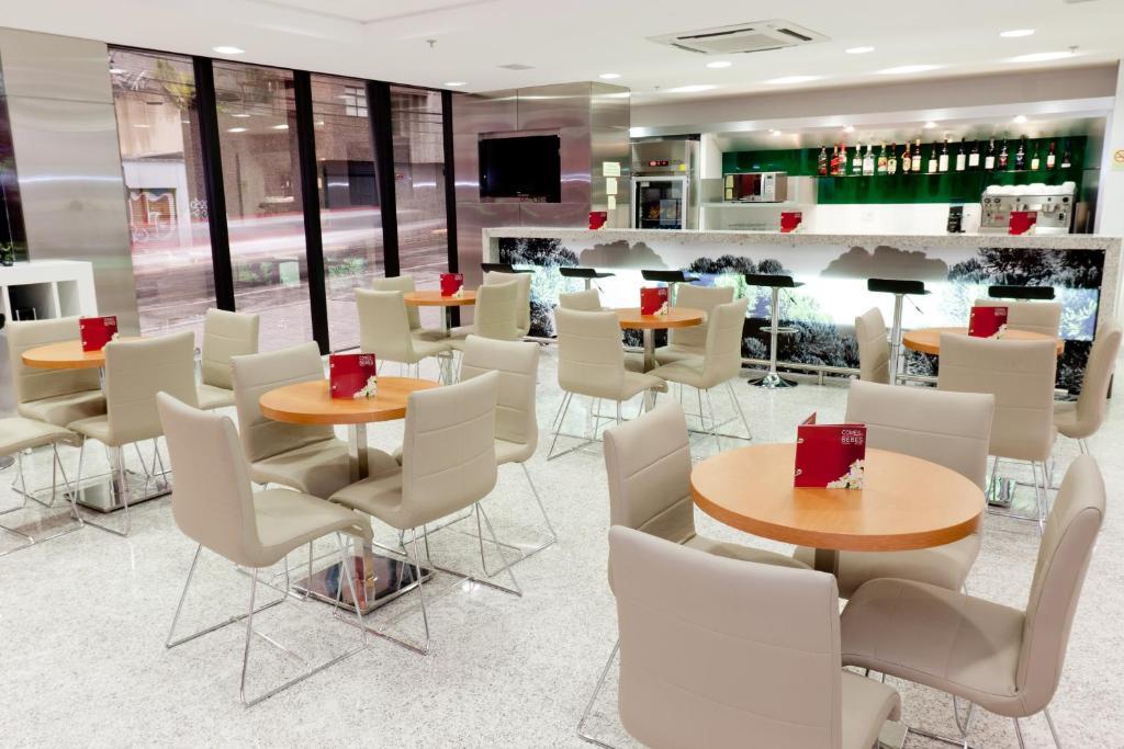 Hotel Ibis Curitiba Shopping Ristorante foto